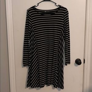 Black and white striped shirt/dress